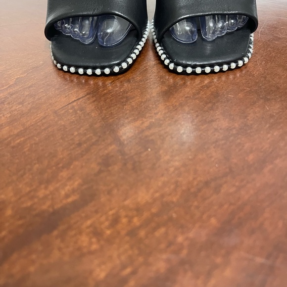 Steve Madden Leather Block Heel Pearl  Decoded Sandals - Picture 4 of 12